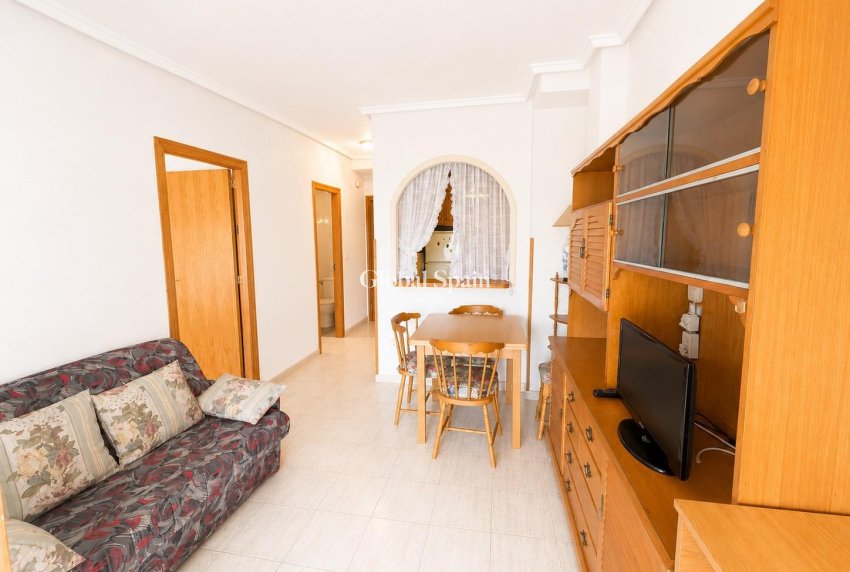 Venta - APARTAMENTO -
TORREVIEJA - Acequion