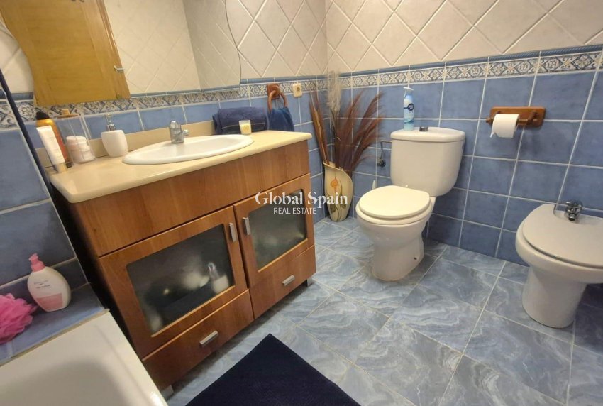 Venta - APARTAMENTO -
TORREVIEJA - Acequion