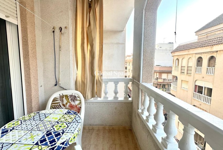 Venta - APARTAMENTO -
TORREVIEJA - Acequion