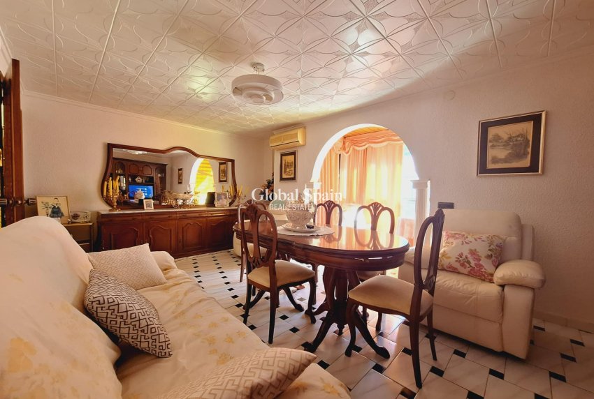Venta - APARTAMENTO -
TORREVIEJA - Acequion