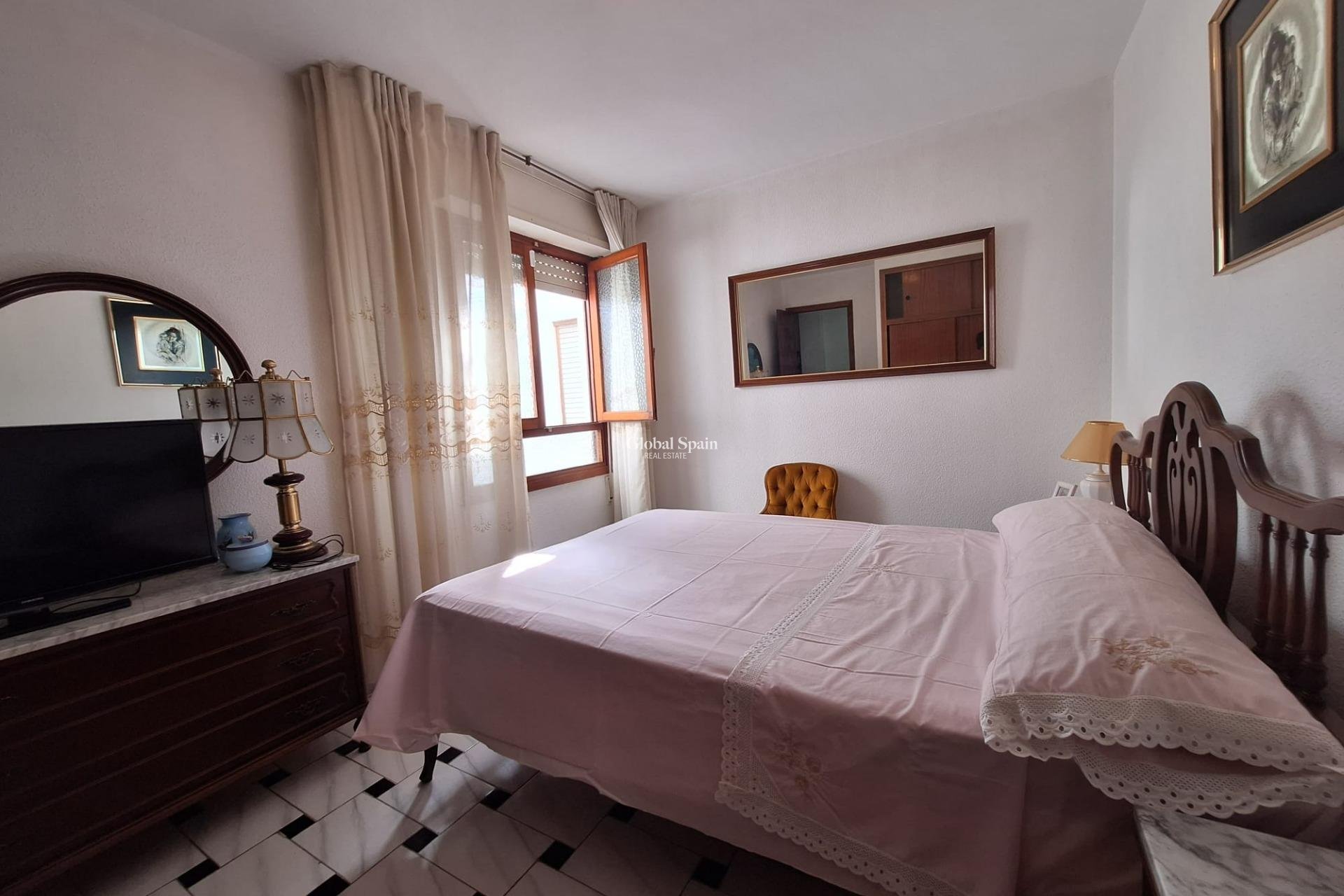 Venta - APARTAMENTO -
TORREVIEJA - Acequion