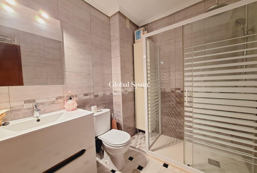 Venta - APARTAMENTO -
TORREVIEJA - Acequion
