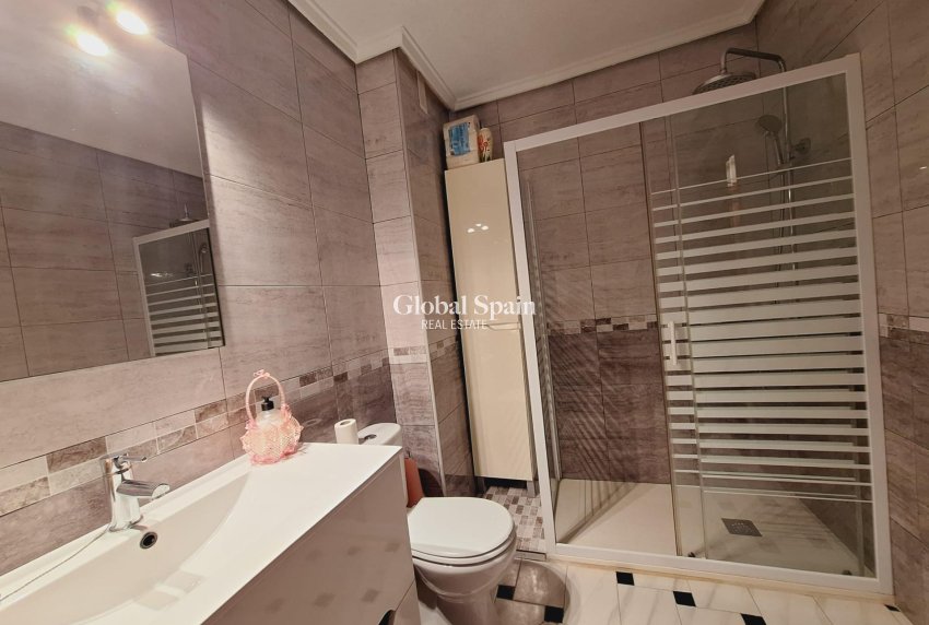 Venta - APARTAMENTO -
TORREVIEJA - Acequion