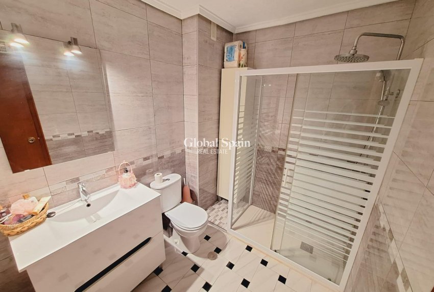 Venta - APARTAMENTO -
TORREVIEJA - Acequion