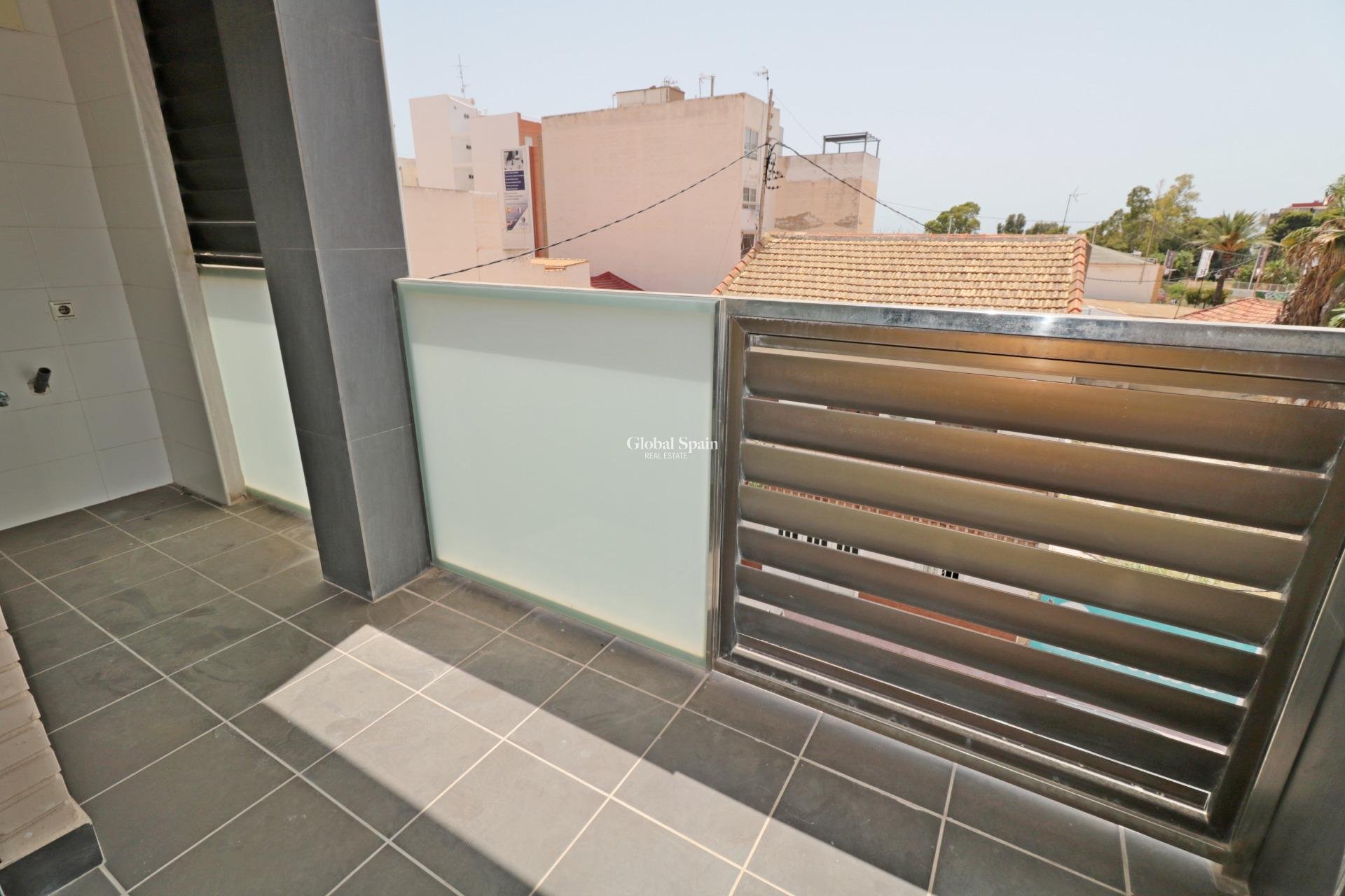 Venta - APARTAMENTO -
TORREVIEJA - Acequion