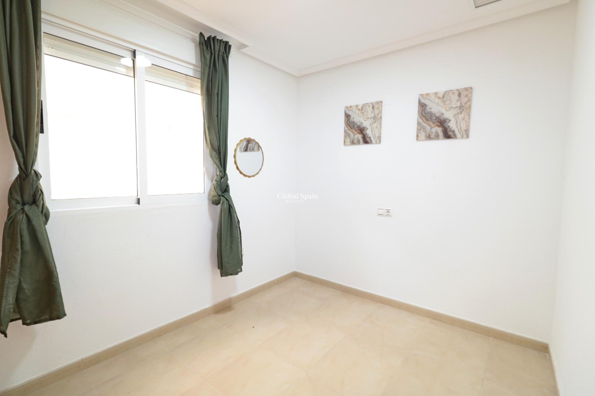 Venta - APARTAMENTO -
TORREVIEJA - Acequion