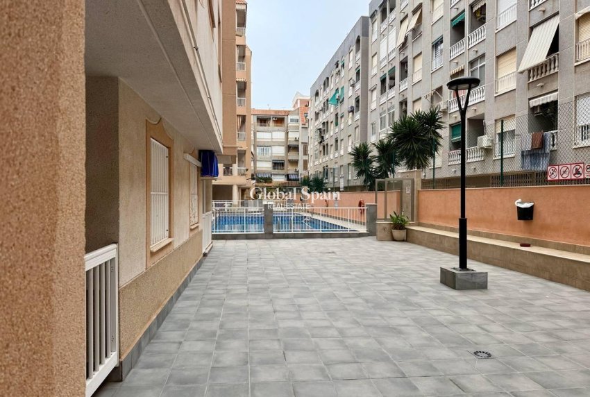 Venta - APARTAMENTO -
TORREVIEJA - Acequion
