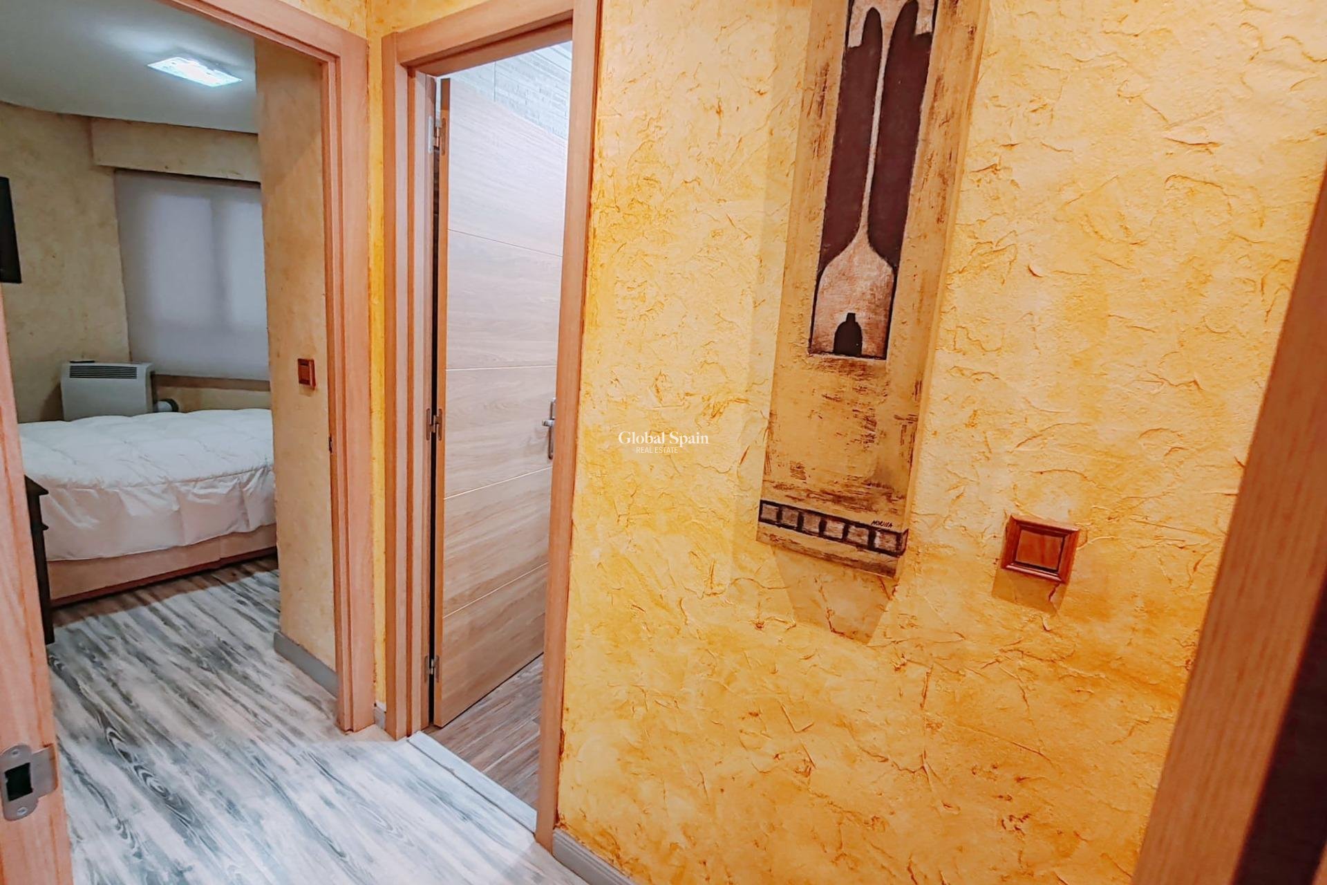 Venta - APARTAMENTO -
TORREVIEJA - Acequion
