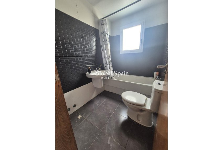 Venta - Apartamento -
TORREVIEJA - Aguas Nuevas