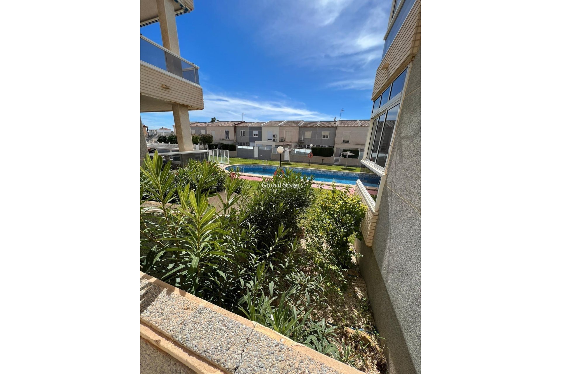 Venta - APARTAMENTO -
TORREVIEJA - Aguas Nuevas