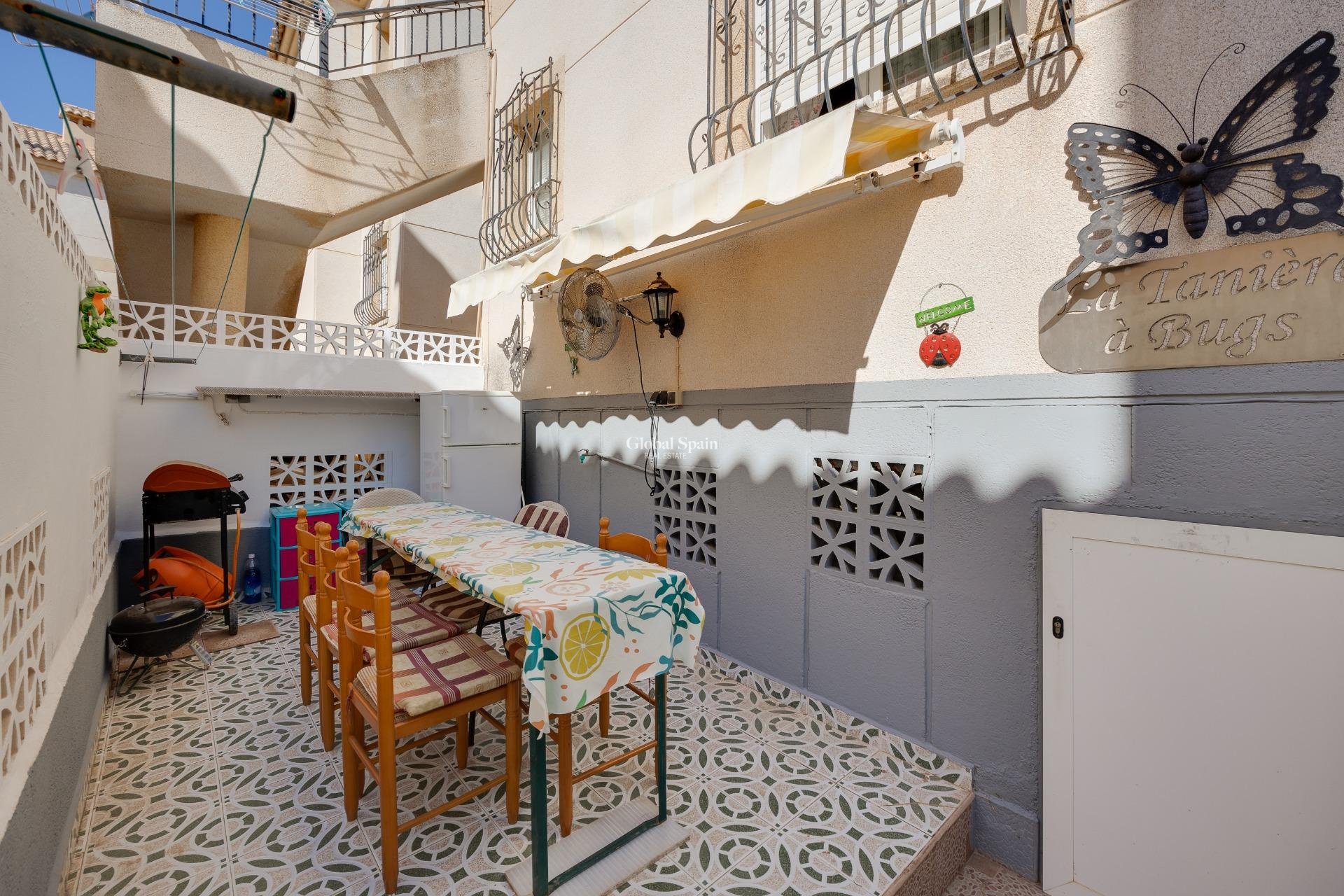 Venta - APARTAMENTO -
TORREVIEJA - Aguas Nuevas