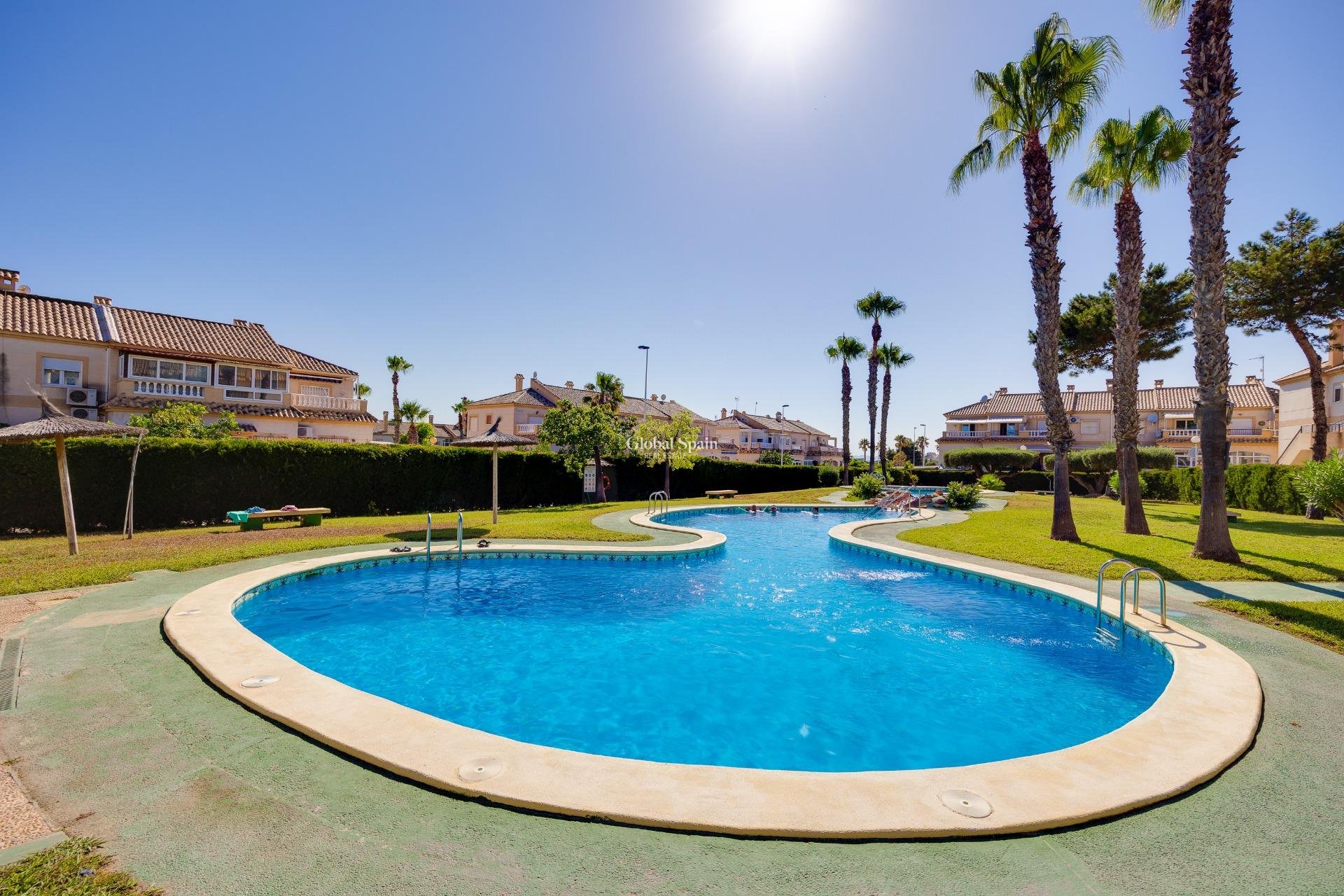 Venta - APARTAMENTO -
TORREVIEJA - Aguas Nuevas