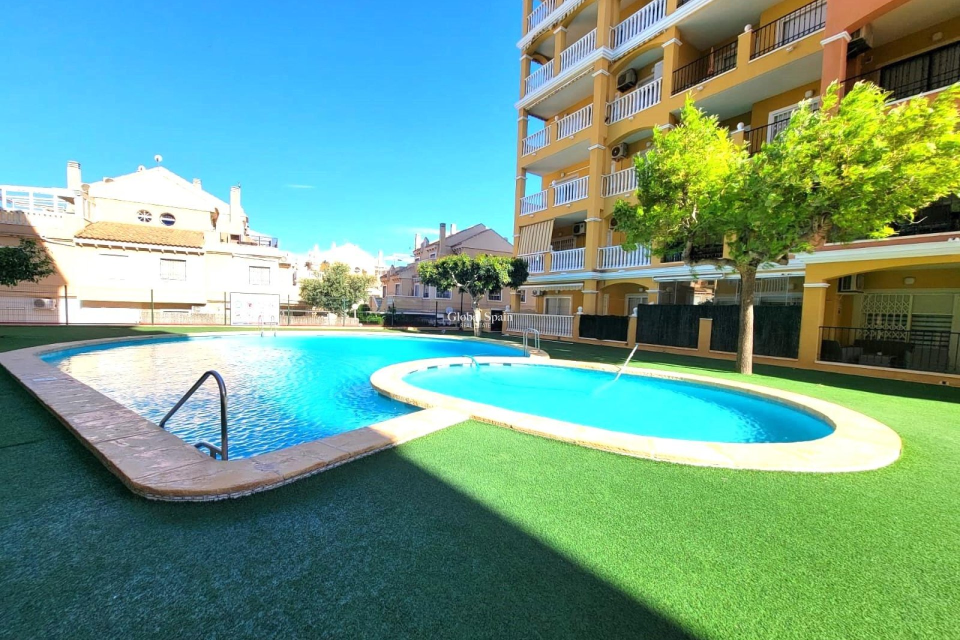 Venta - APARTAMENTO -
TORREVIEJA - Aguas Nuevas