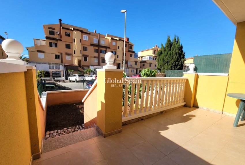 Venta - APARTAMENTO -
TORREVIEJA - Aguas Nuevas