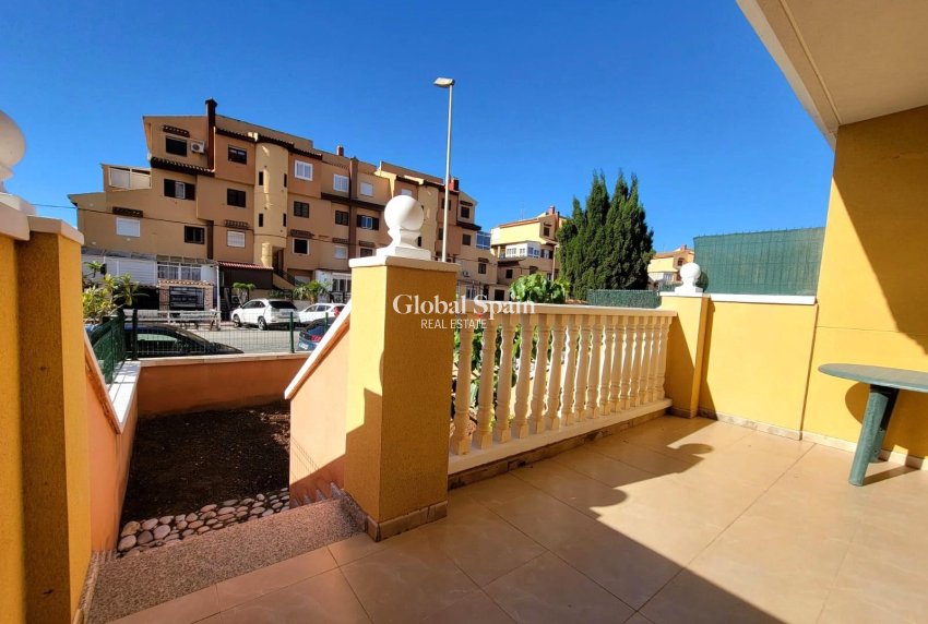 Venta - APARTAMENTO -
TORREVIEJA - Aguas Nuevas
