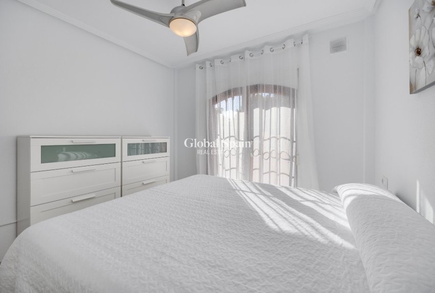 Venta - APARTAMENTO -
TORREVIEJA - Aguas Nuevas