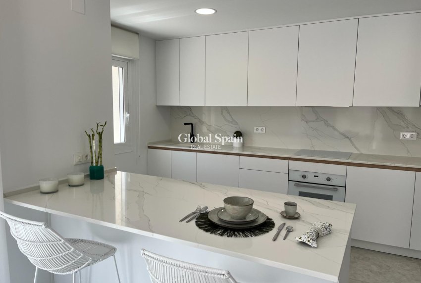 Venta - APARTAMENTO -
TORREVIEJA - Aguas Nuevas