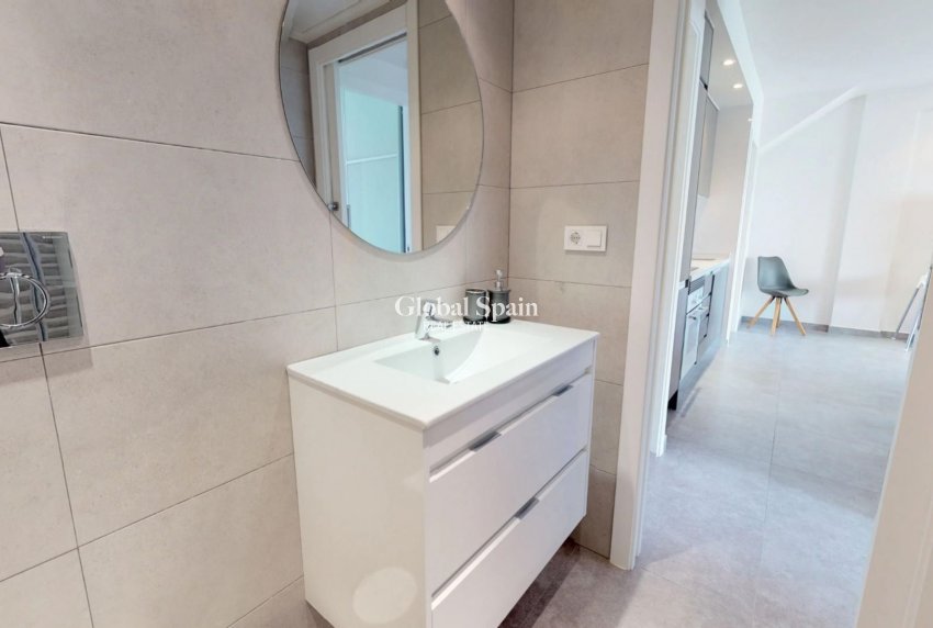 Venta - APARTAMENTO -
TORREVIEJA - Aguas Nuevas