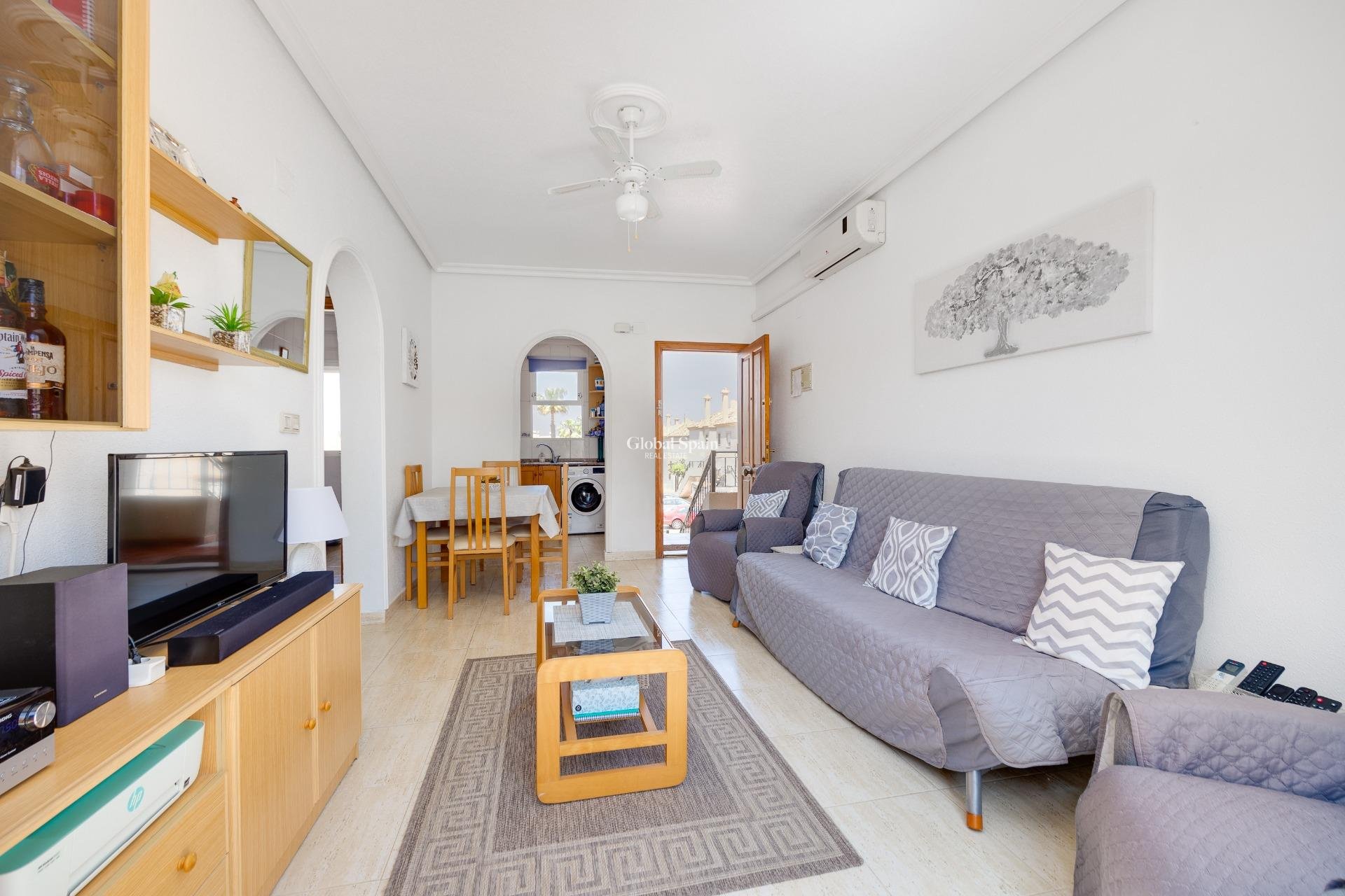 Venta - APARTAMENTO -
TORREVIEJA - Aguas Nuevas