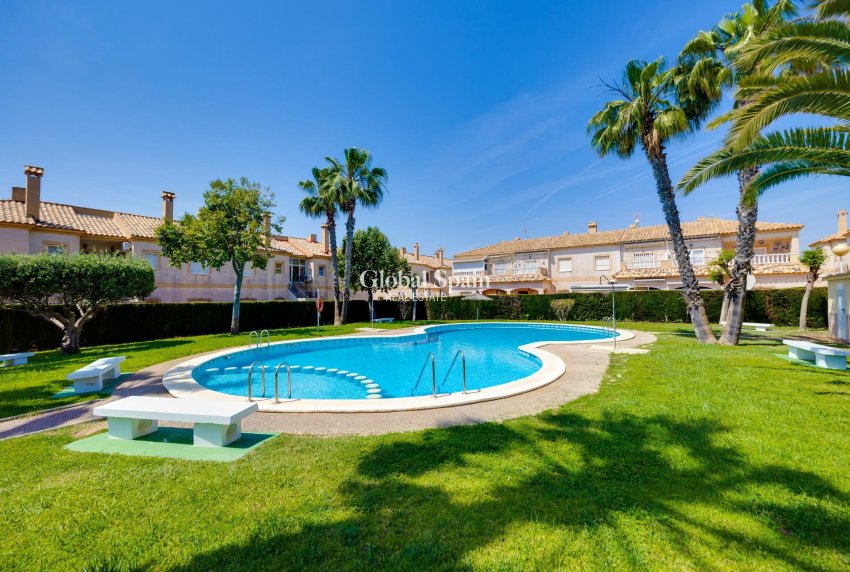 Venta - APARTAMENTO -
TORREVIEJA - Aguas Nuevas