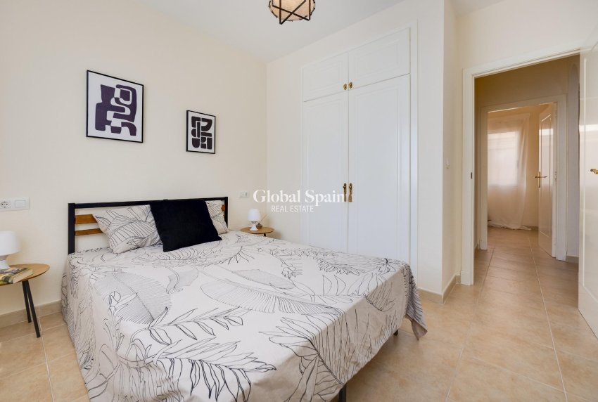 Venta - APARTAMENTO -
TORREVIEJA - Aguas Nuevas