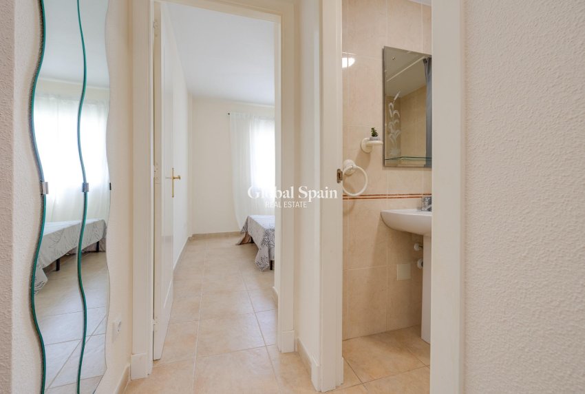 Venta - APARTAMENTO -
TORREVIEJA - Aguas Nuevas