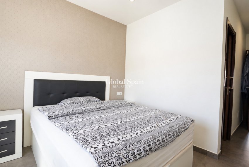 Venta - APARTAMENTO -
TORREVIEJA - Aguas Nuevas