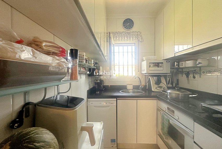 Venta - APARTAMENTO -
TORREVIEJA - Aguas Nuevas
