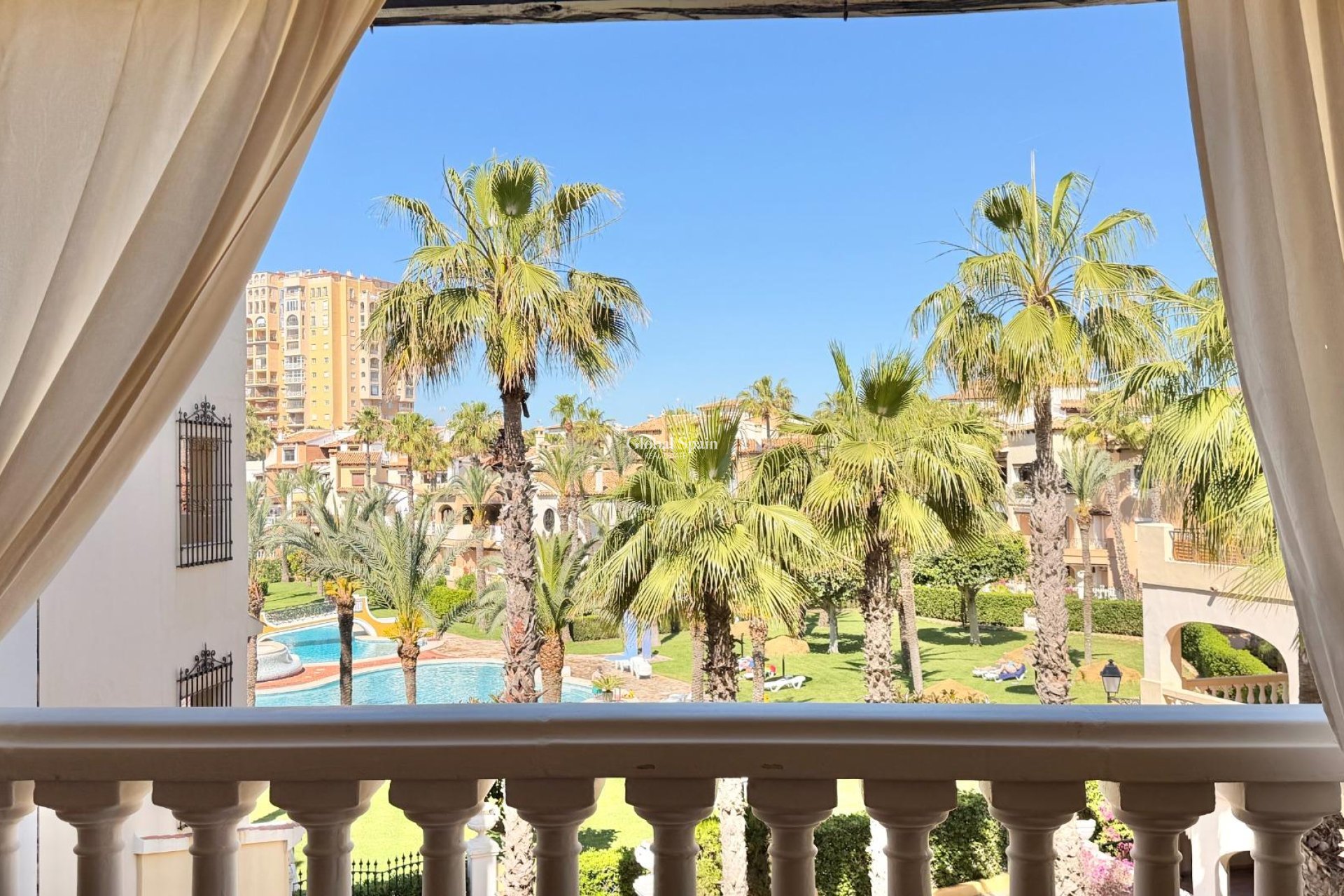 Venta - APARTAMENTO -
TORREVIEJA - Aldea del mar
