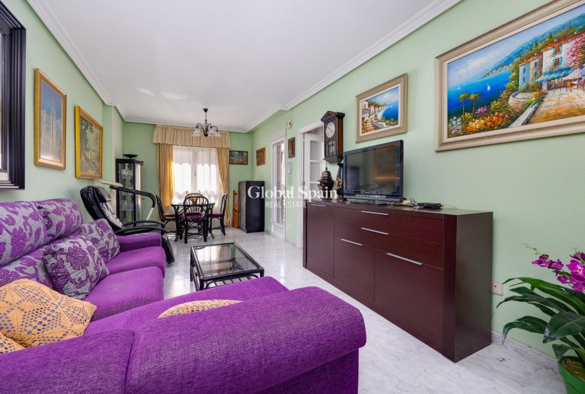 Venta - APARTAMENTO -
TORREVIEJA - Antonio Machado