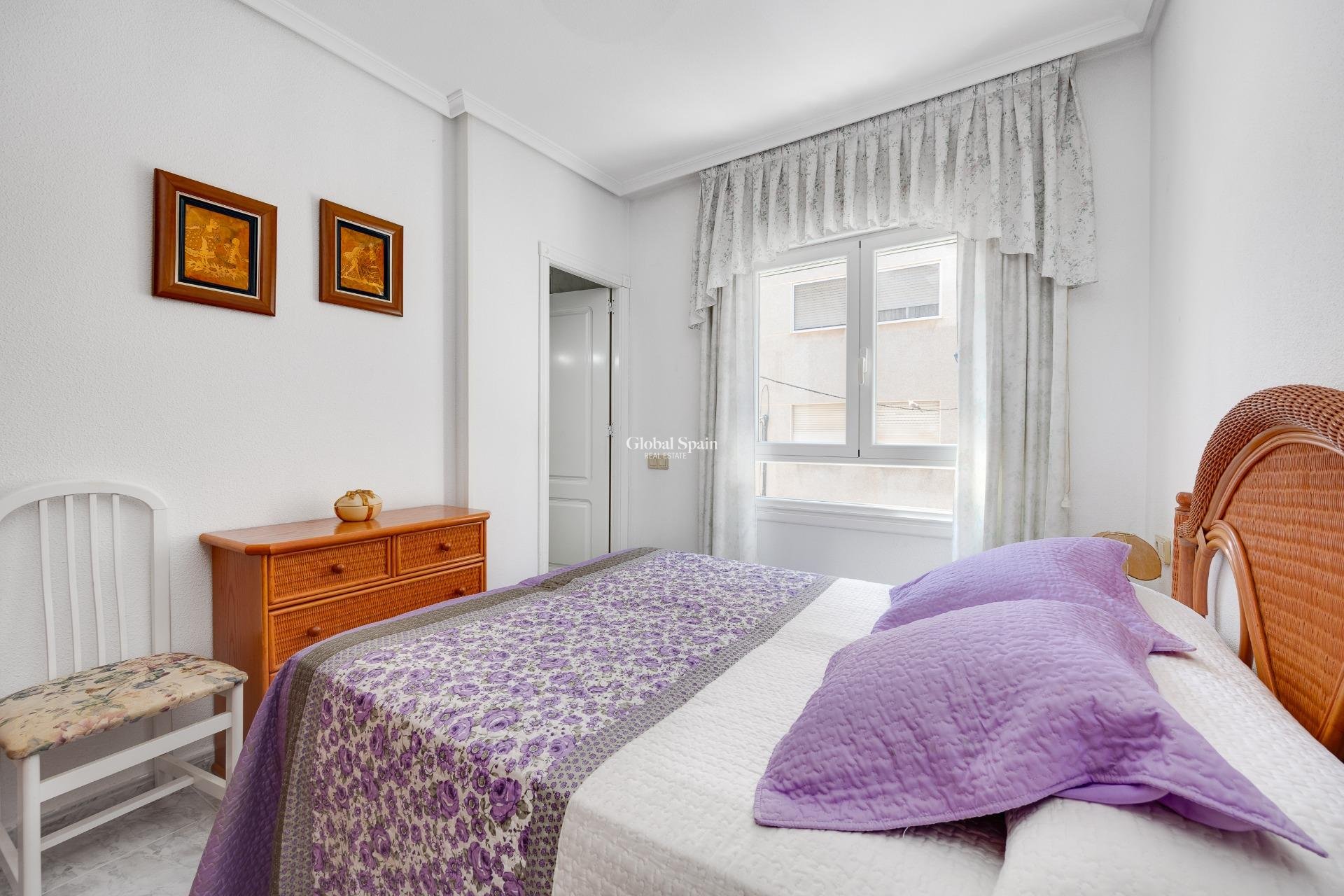 Venta - APARTAMENTO -
TORREVIEJA - Antonio Machado