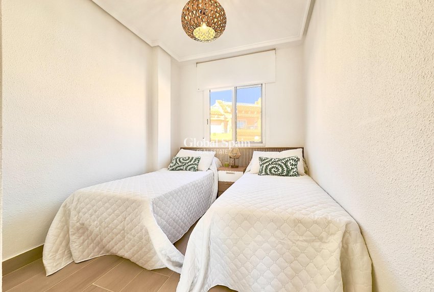 Venta - Apartamento -
TORREVIEJA - Cabo Cervera