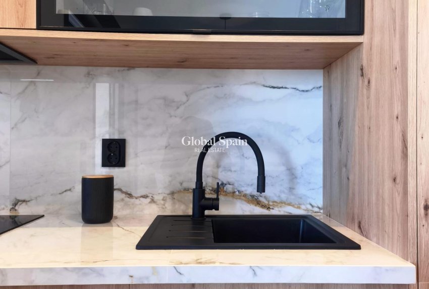 Venta - APARTAMENTO -
TORREVIEJA - Cabo Cervera