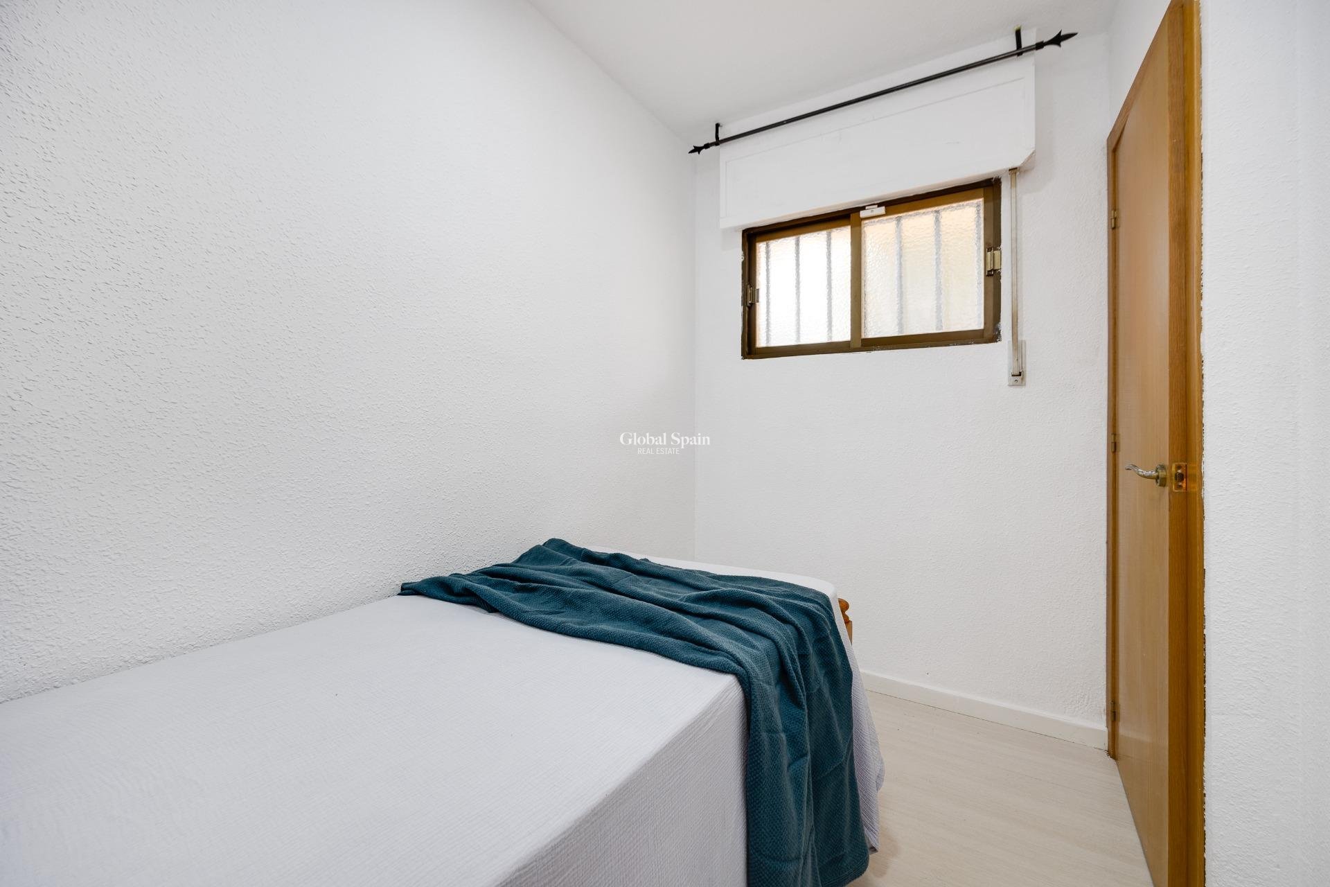 Venta - APARTAMENTO -
TORREVIEJA - Cabo Cervera