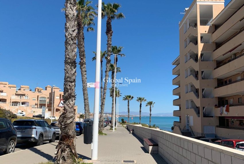 Venta - APARTAMENTO -
TORREVIEJA - Cabo Cervera