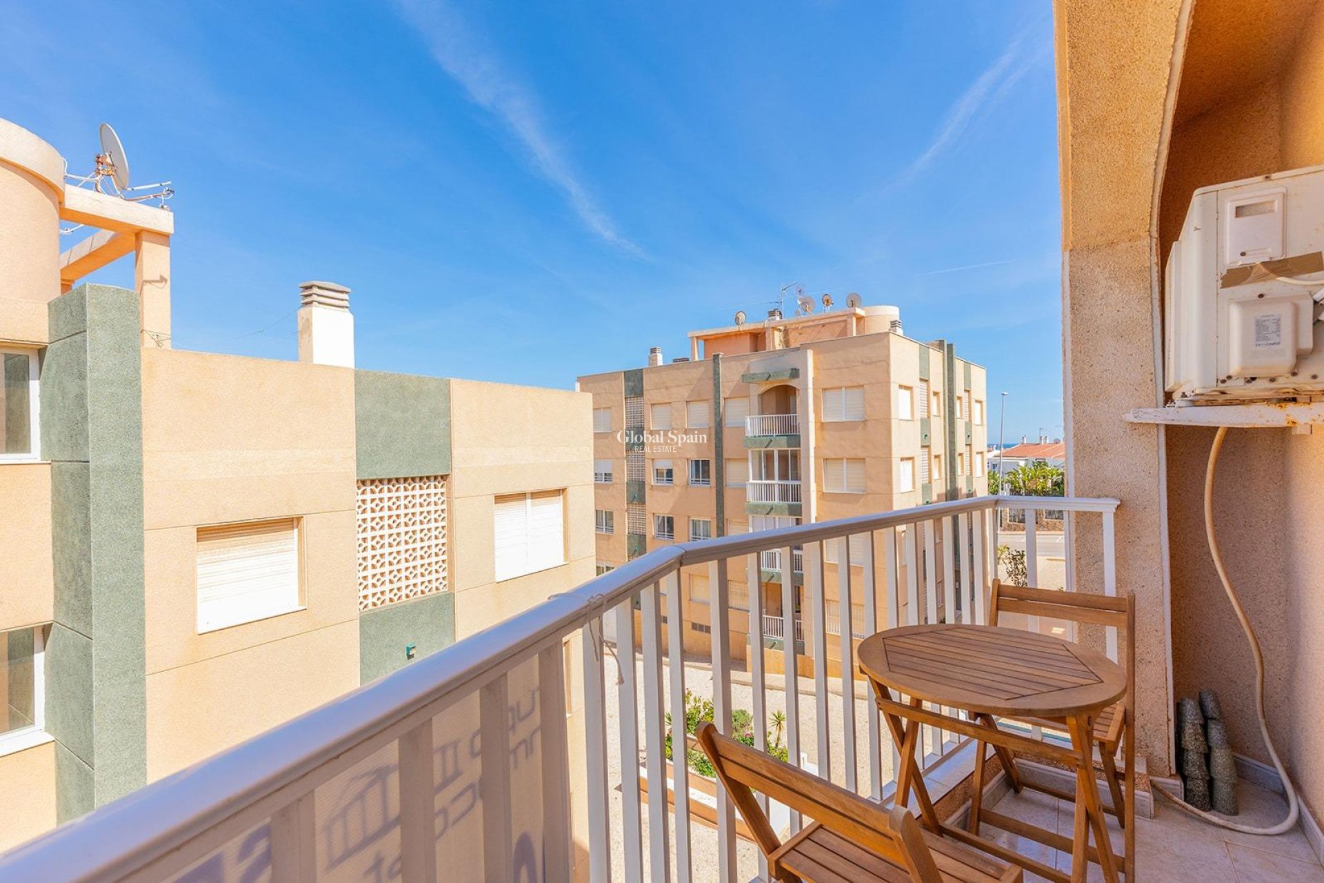 Venta - APARTAMENTO -
TORREVIEJA - Cabo Cervera