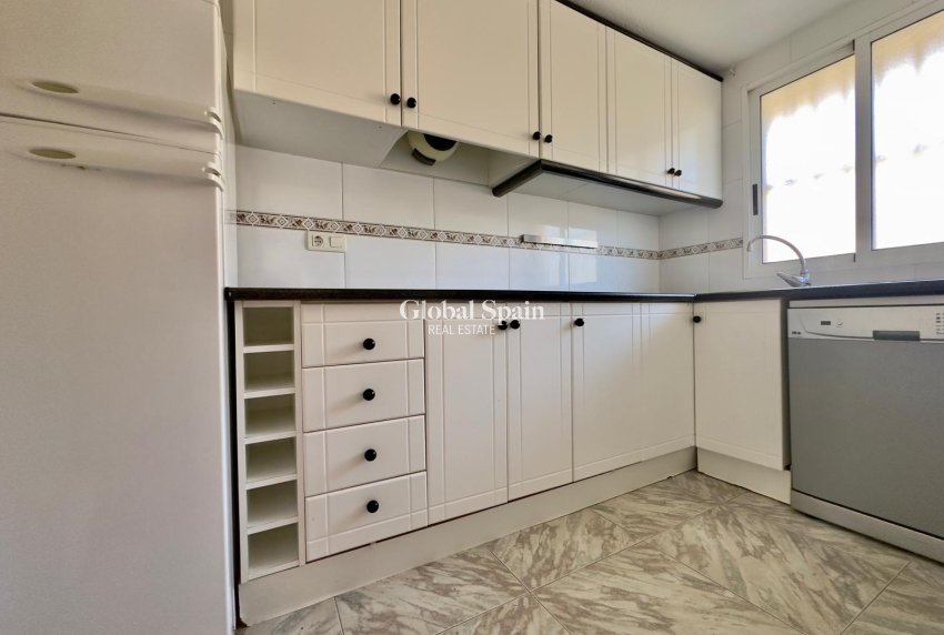 Venta - APARTAMENTO -
TORREVIEJA - Cabo Cervera