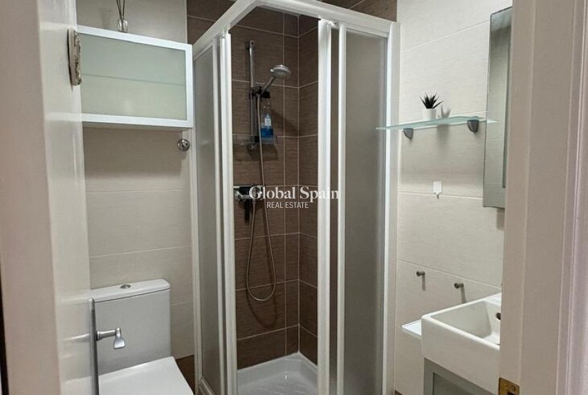Venta - APARTAMENTO -
TORREVIEJA - Cabo Cervera