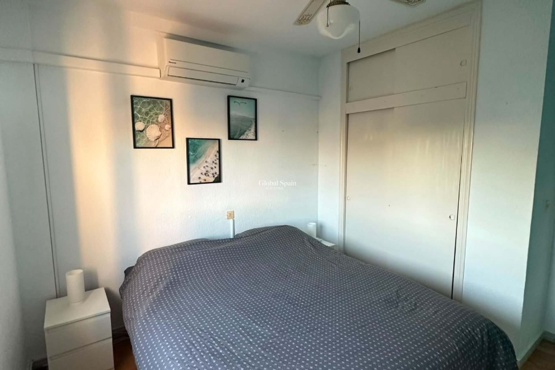 Venta - APARTAMENTO -
TORREVIEJA - Calas blanca