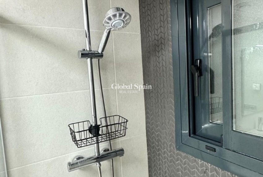 Venta - APARTAMENTO -
TORREVIEJA - Calas Blancas