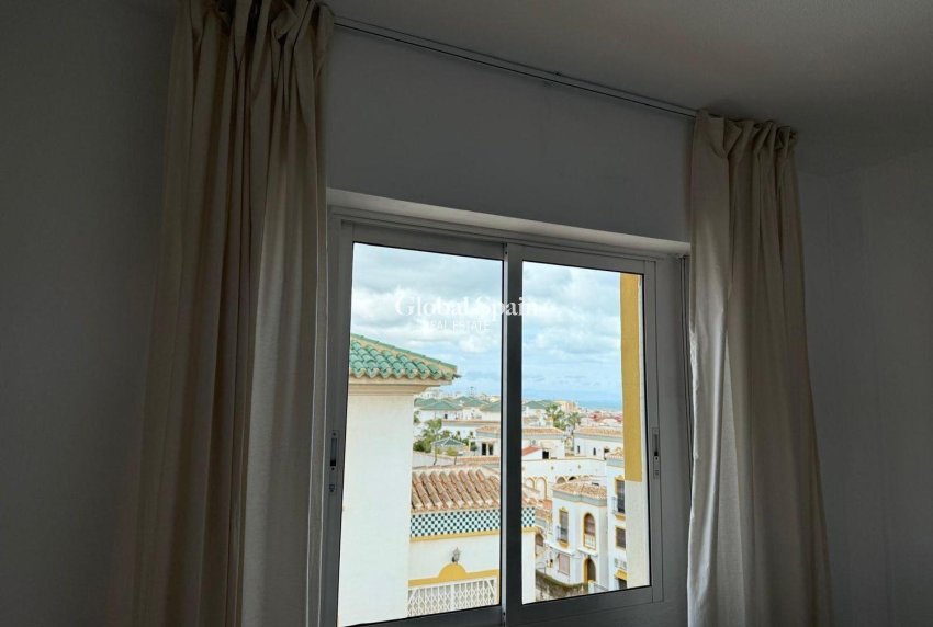 Venta - APARTAMENTO -
TORREVIEJA - Cañada Del Molino