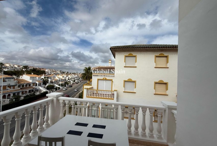 Venta - APARTAMENTO -
TORREVIEJA - Cañada Del Molino