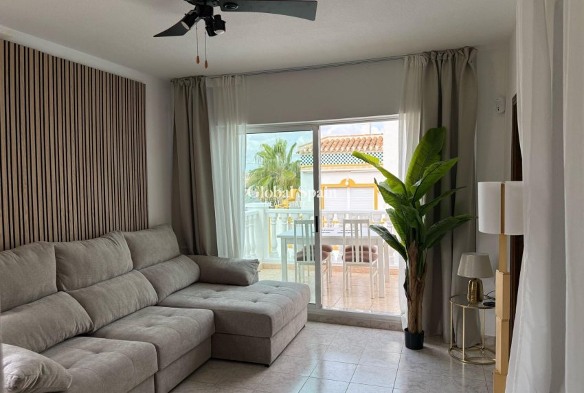 Venta - APARTAMENTO -
TORREVIEJA - Cañada Del Molino