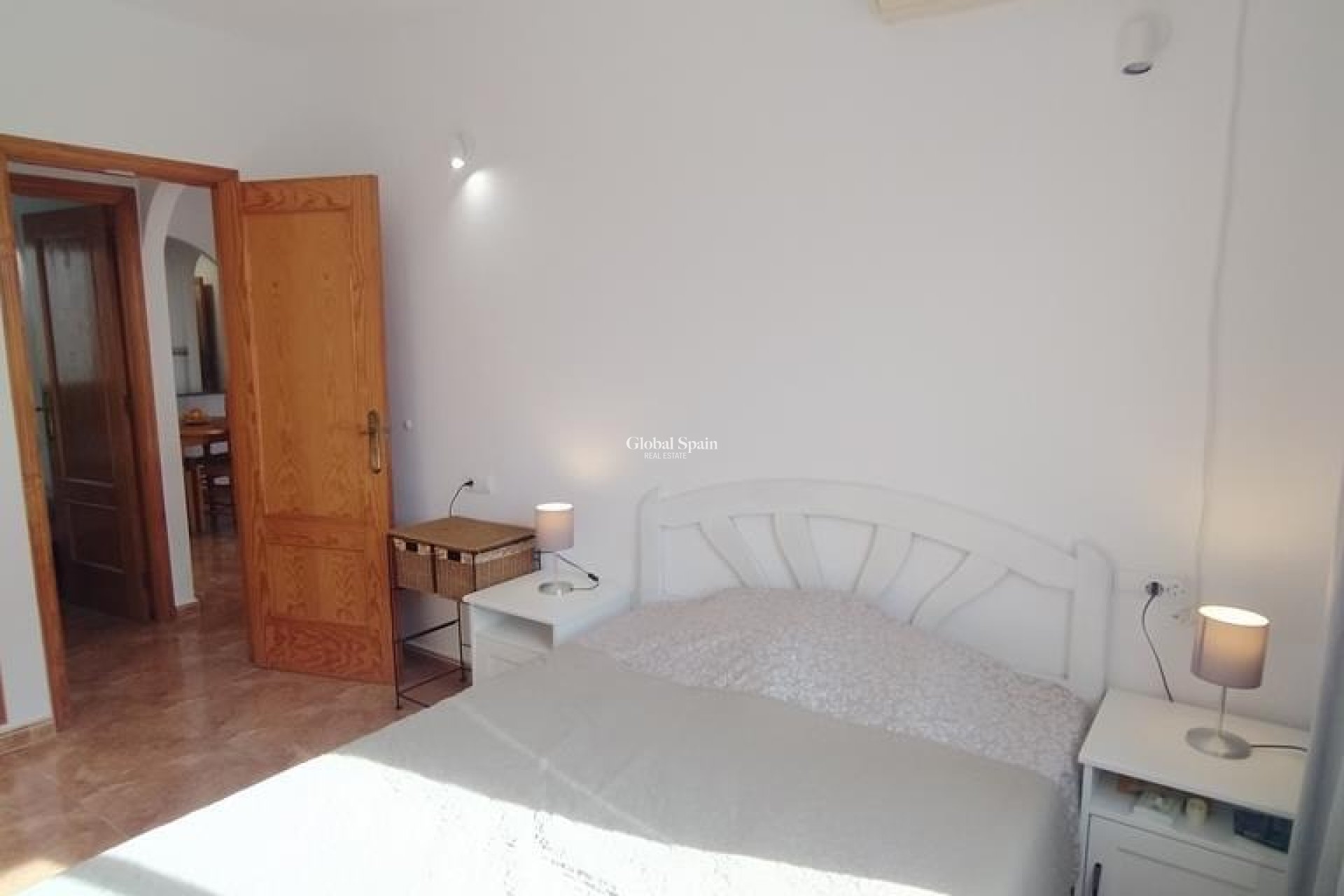 Venta - APARTAMENTO -
TORREVIEJA - CASCO URBANO