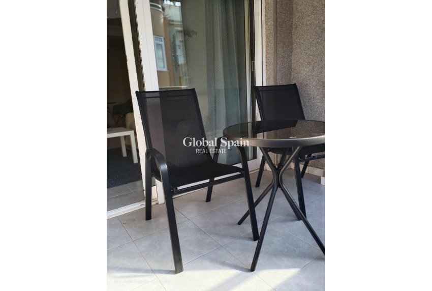 Venta - APARTAMENTO -
TORREVIEJA - Center