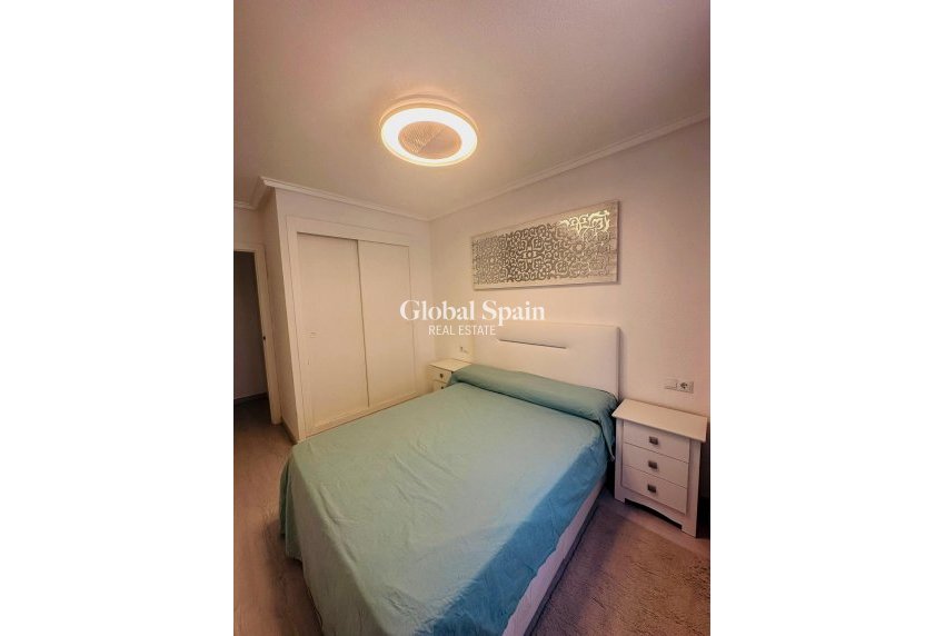 Venta - APARTAMENTO -
TORREVIEJA - Center