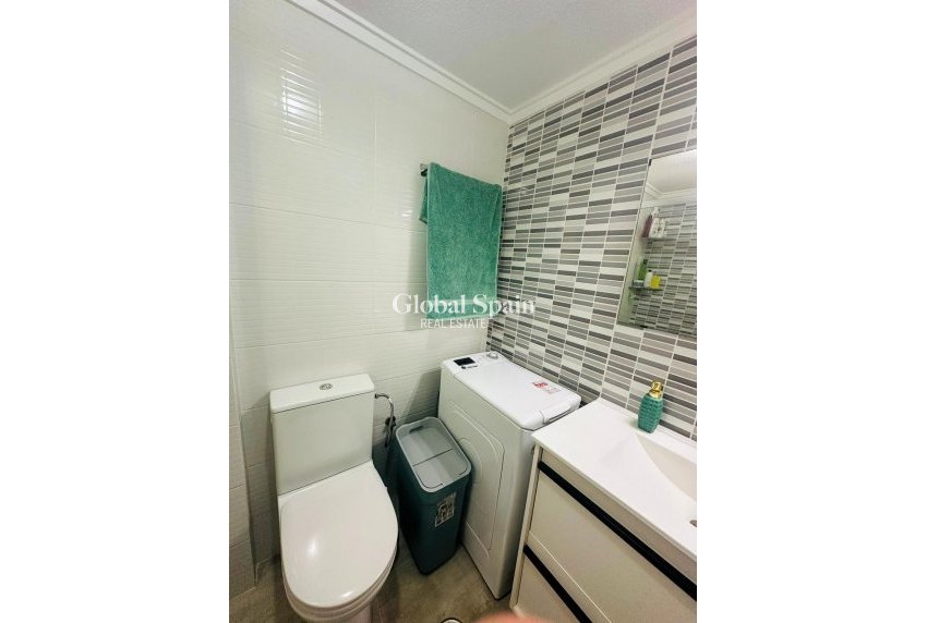 Venta - APARTAMENTO -
TORREVIEJA - Center