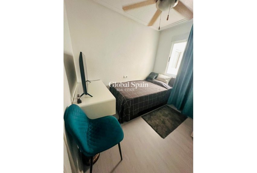 Venta - APARTAMENTO -
TORREVIEJA - Center