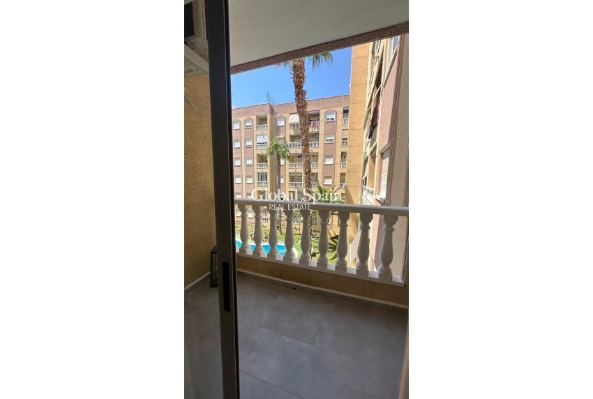 Venta - APARTAMENTO -
TORREVIEJA - Center