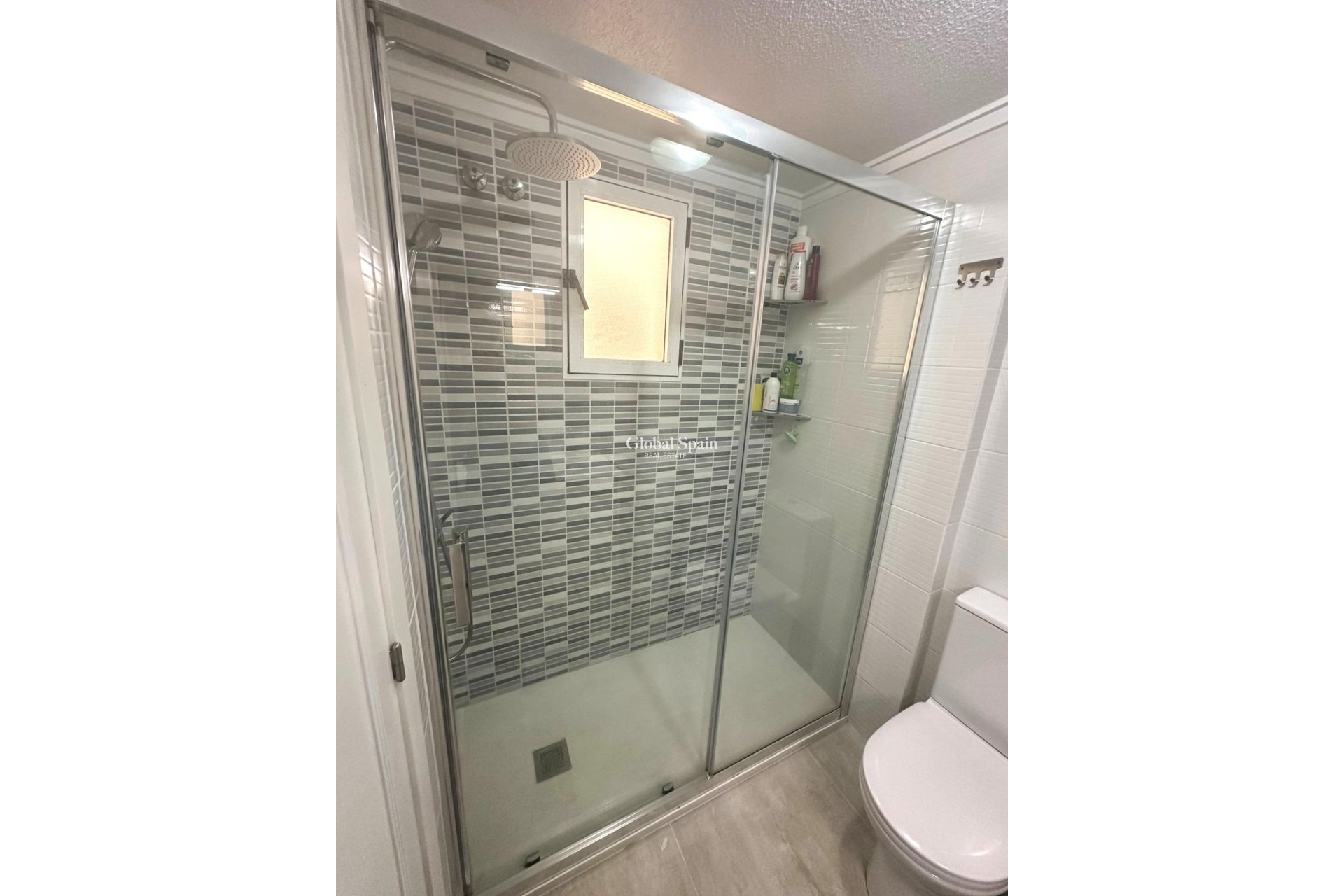 Venta - APARTAMENTO -
TORREVIEJA - Center